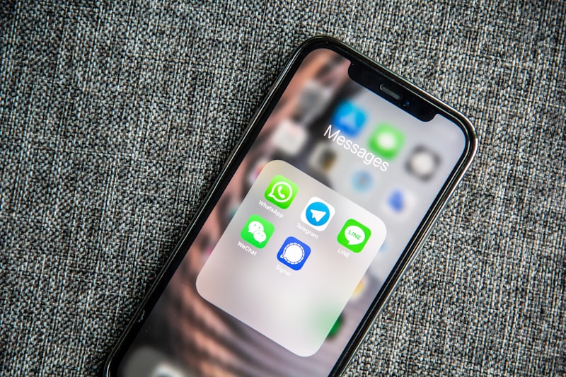 Chatbot WhatsApp para negocios - panel de gesti&oacute;n con conversaciones automatizadas